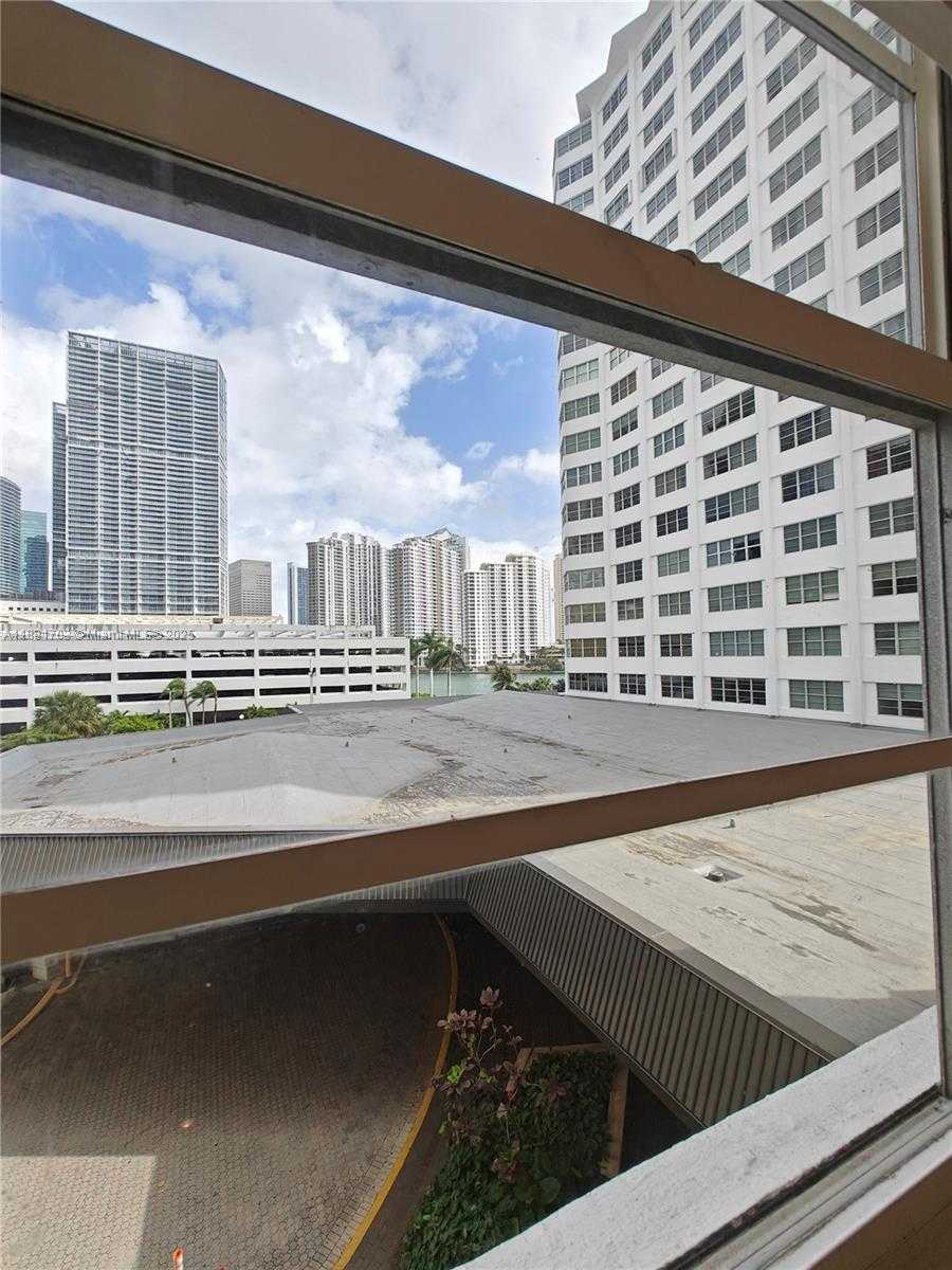 Small Image of 825 BRICKELL BAY DR #445, Miami Number 15