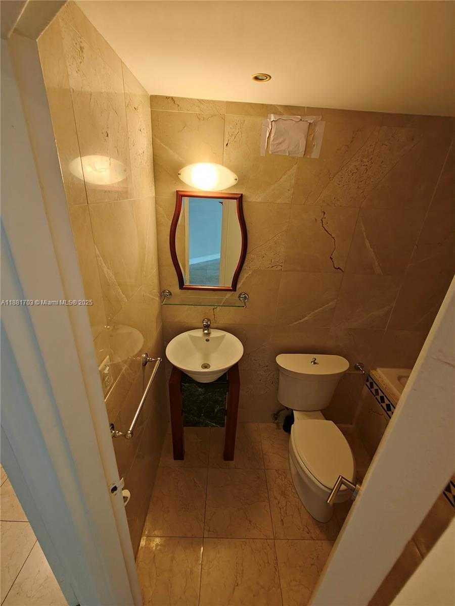 Small Image of 825 BRICKELL BAY DR #445, Miami Number 20