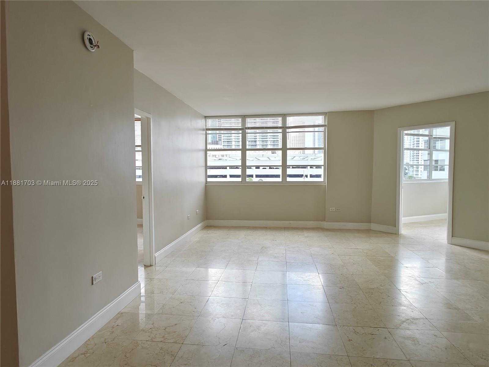 Small Image of 825 BRICKELL BAY DR #445, Miami Number 6