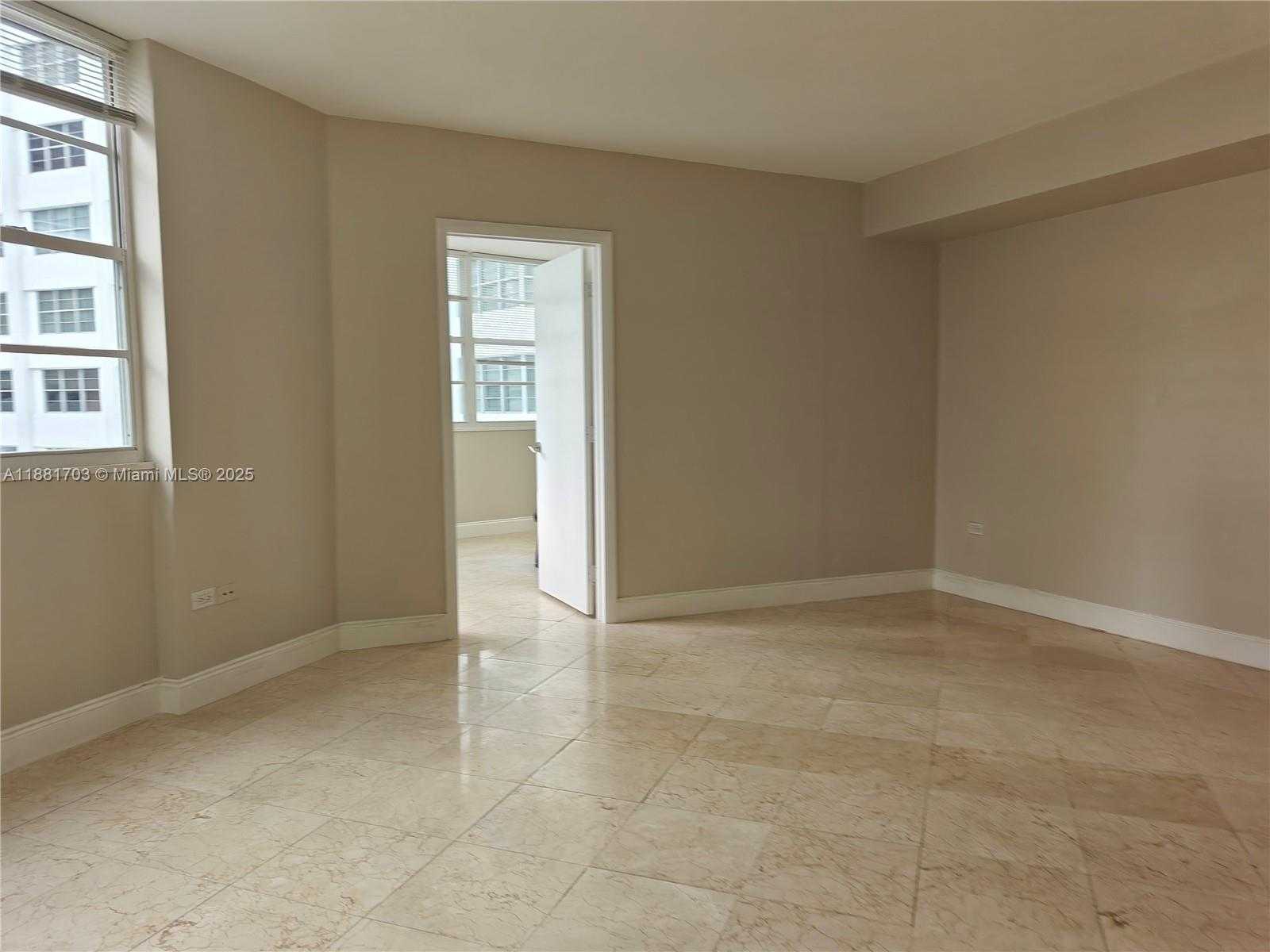 Small Image of 825 BRICKELL BAY DR #445, Miami Number 7