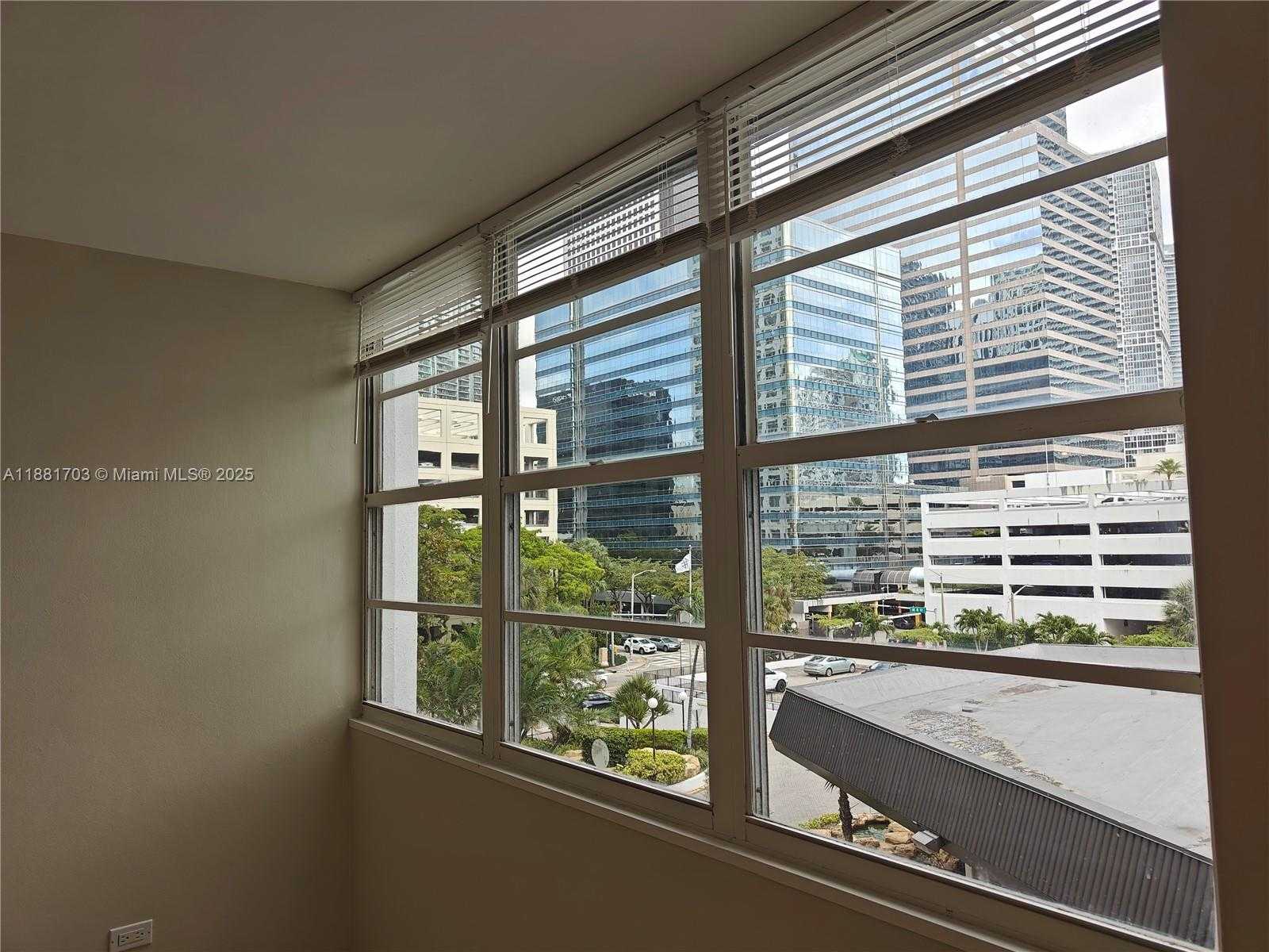 Small Image of 825 BRICKELL BAY DR #445, Miami Number 8