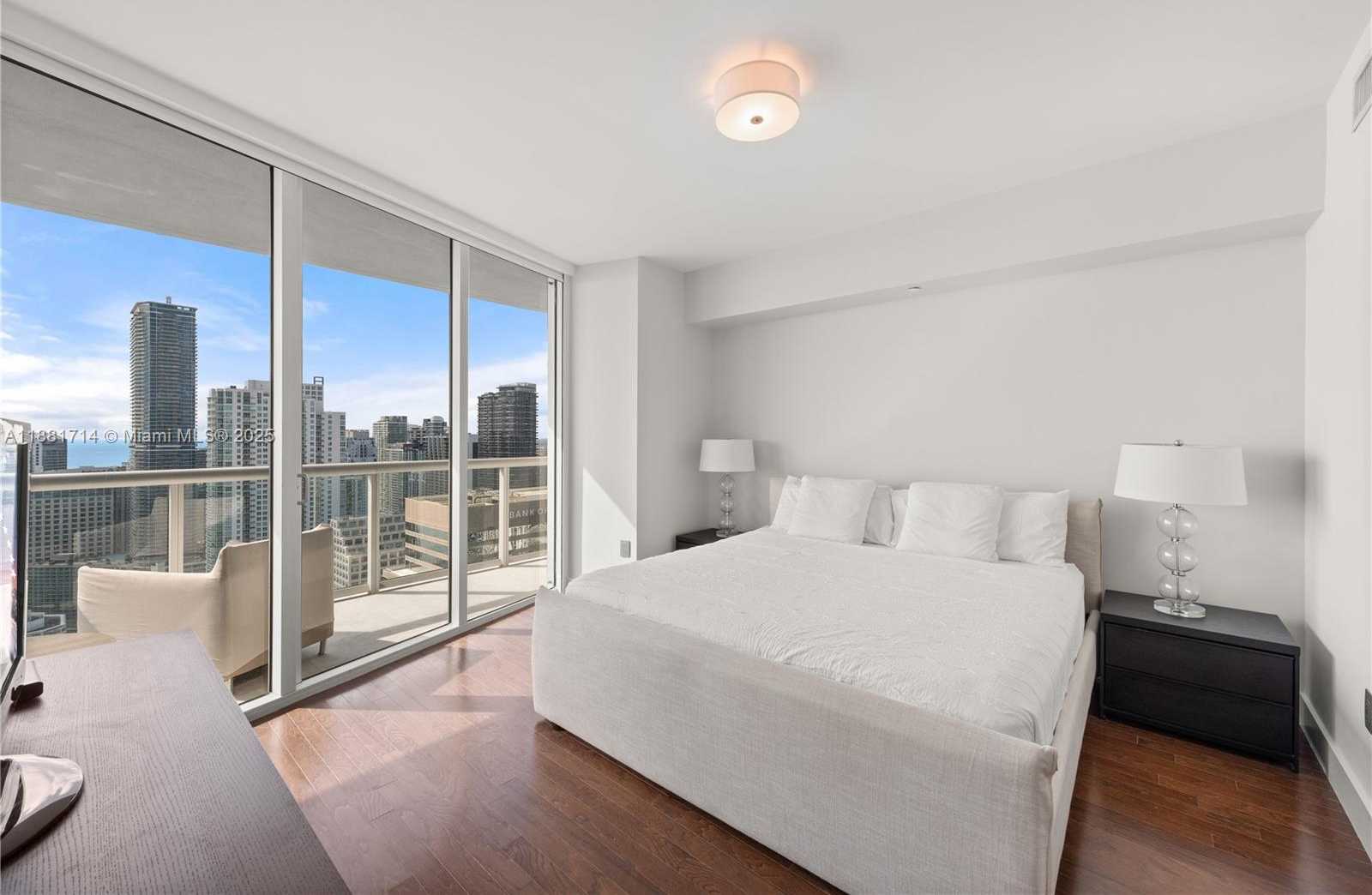 Small Image of 495 BRICKELL AVE #5003, Miami Number 10