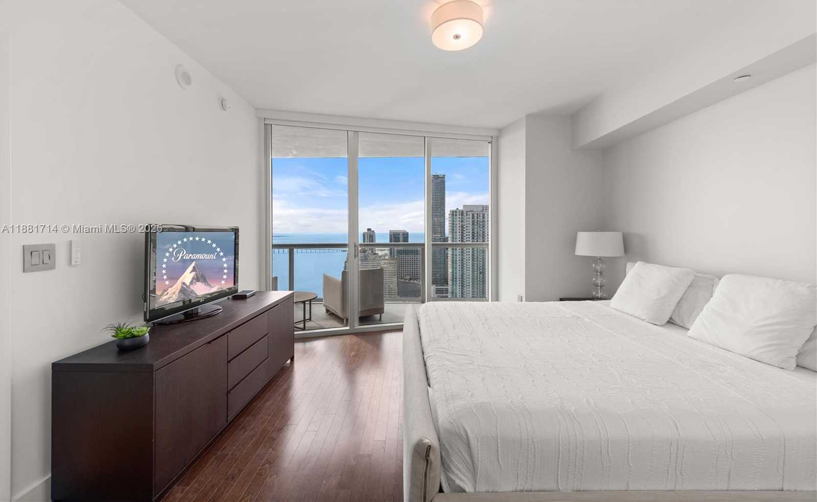 Small Image of 495 BRICKELL AVE #5003, Miami Number 11