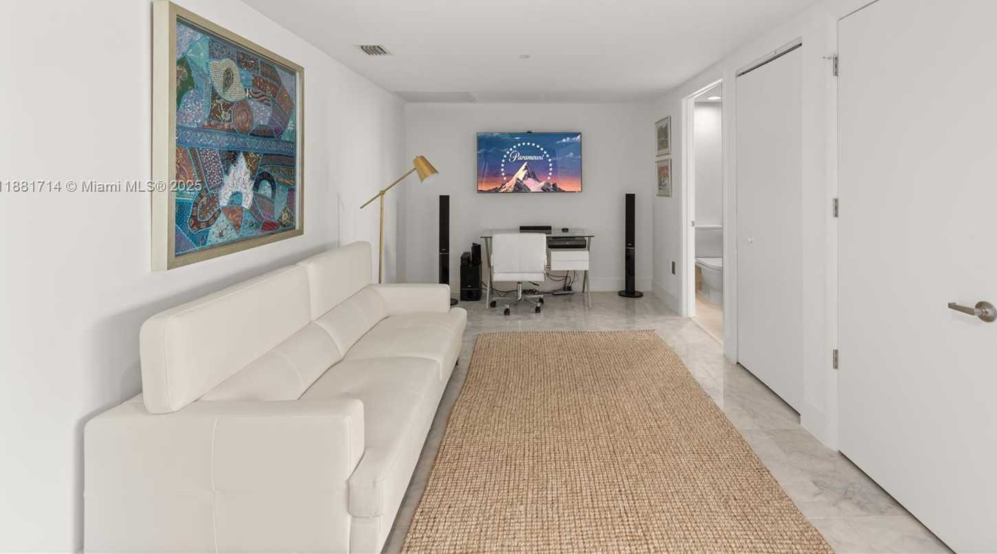 Small Image of 495 BRICKELL AVE #5003, Miami Number 16