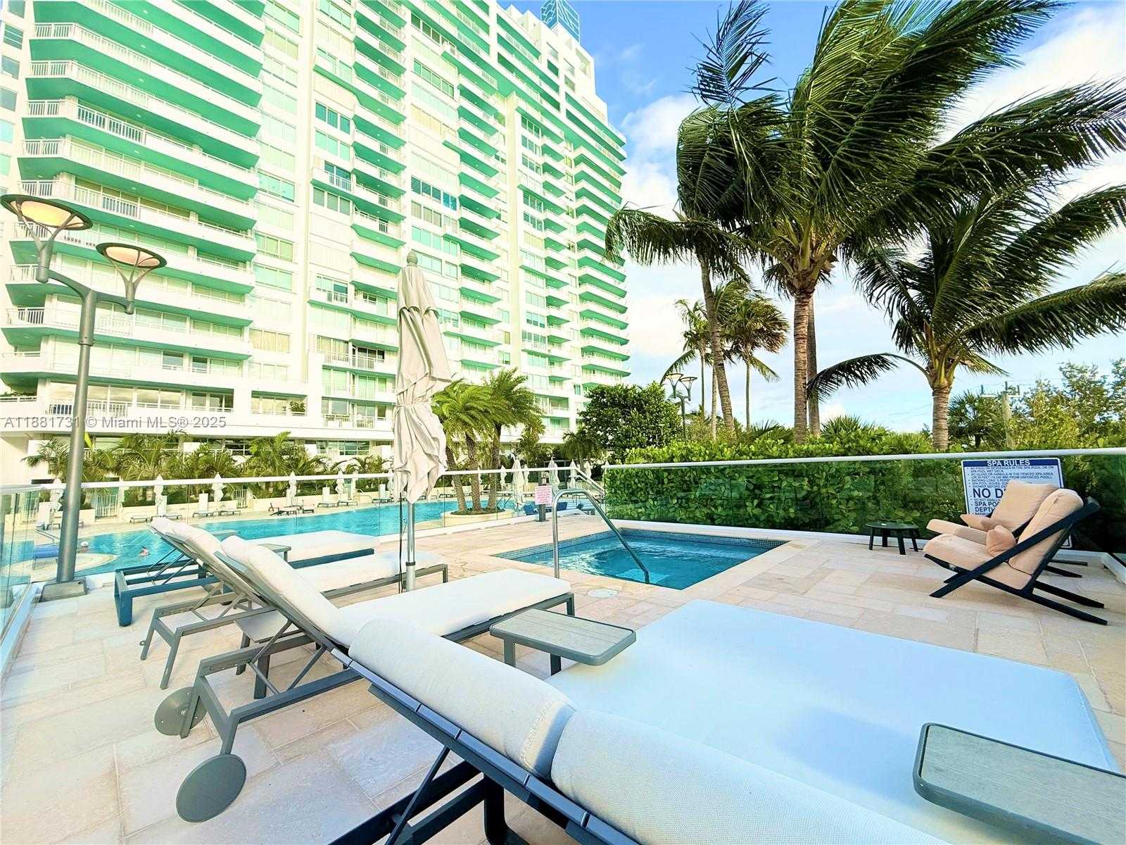 Small Image of 300 SOUTH POINTE DR #706, Miami Beach Number 32