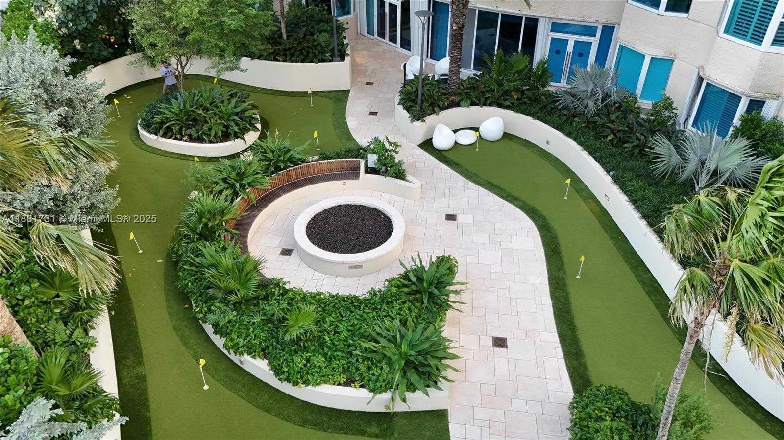 Small Image of 300 SOUTH POINTE DR #706, Miami Beach Number 38
