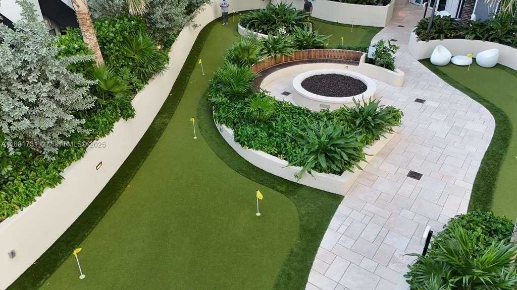 Small Image of 300 SOUTH POINTE DR #706, Miami Beach Number 40