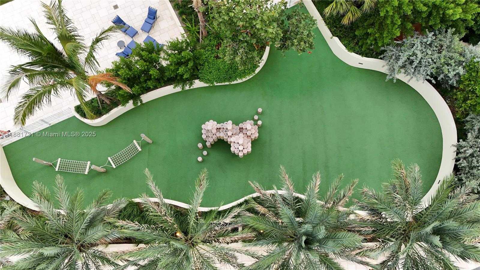 Small Image of 300 SOUTH POINTE DR #706, Miami Beach Number 53