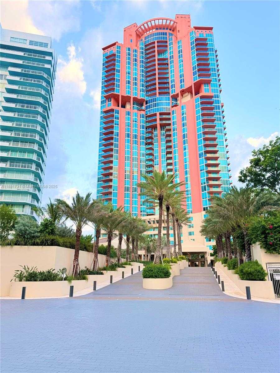 Small Image of 300 SOUTH POINTE DR #706, Miami Beach Number 60