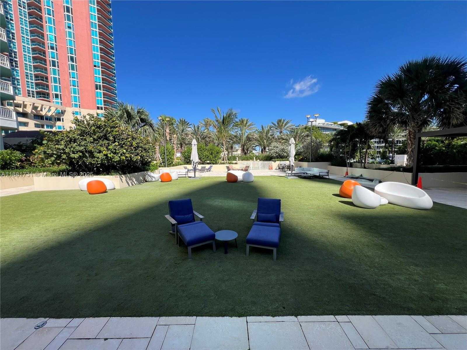 Small Image of 300 SOUTH POINTE DR #706, Miami Beach Number 66