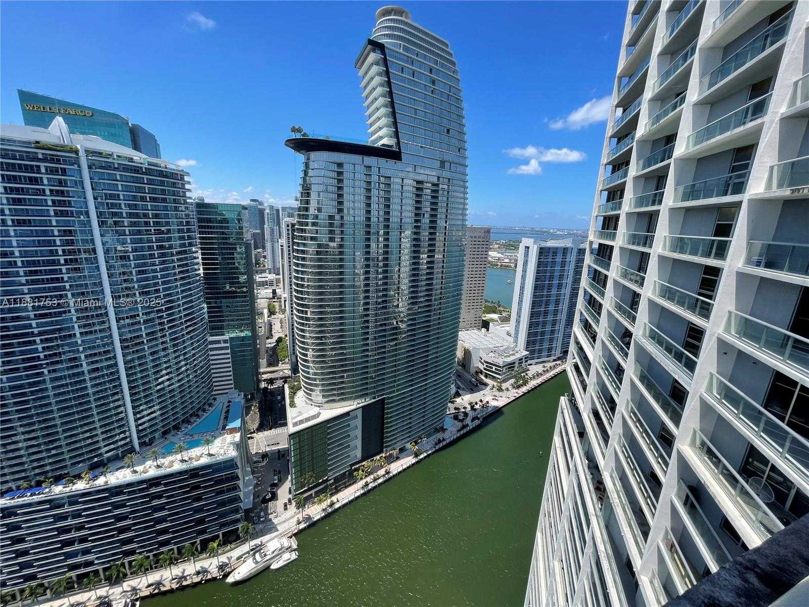 Small Image of 475 BRICKELL AVE #4812, Miami Number 10