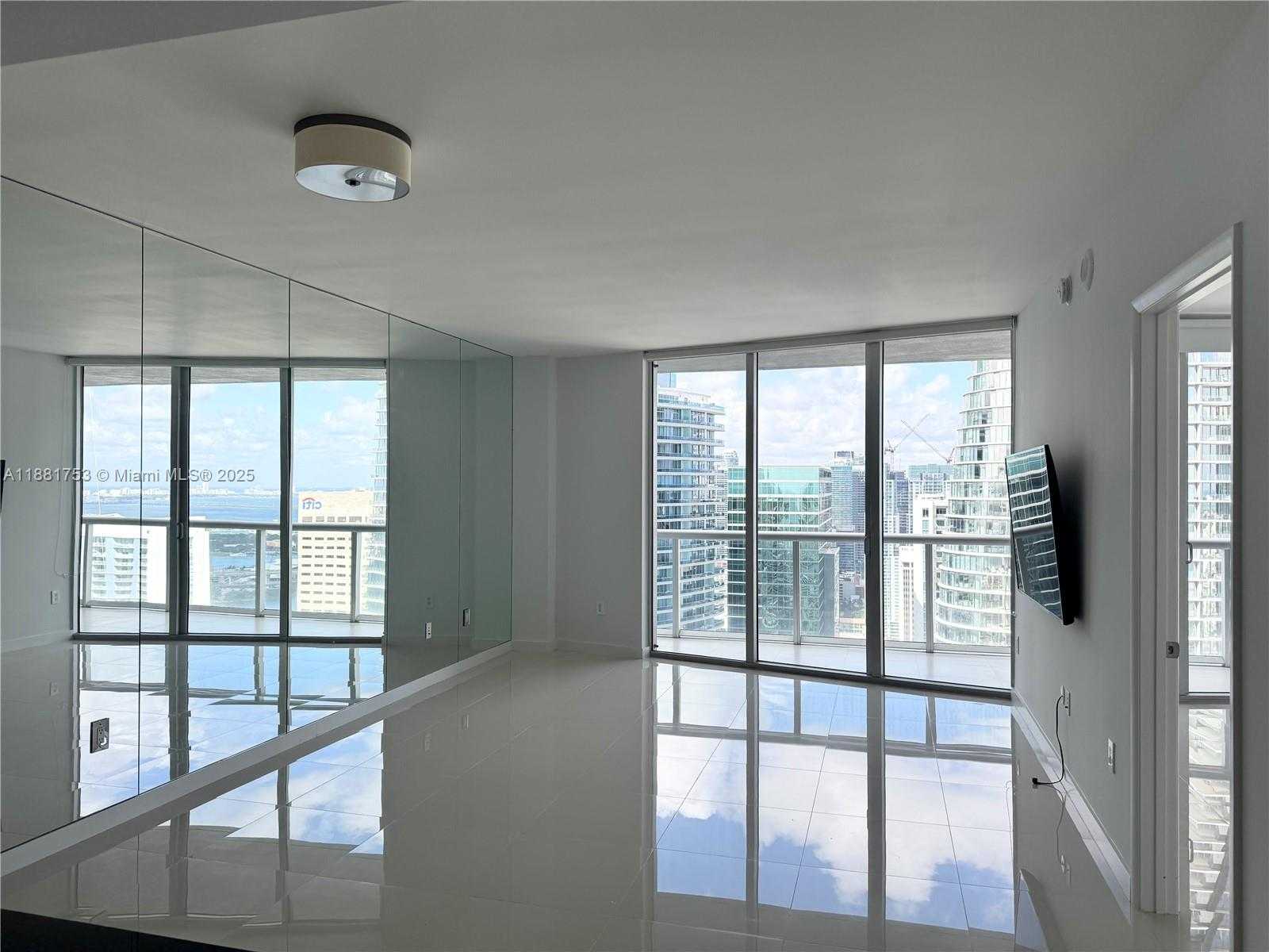 Small Image of 475 BRICKELL AVE #4812, Miami Number 19
