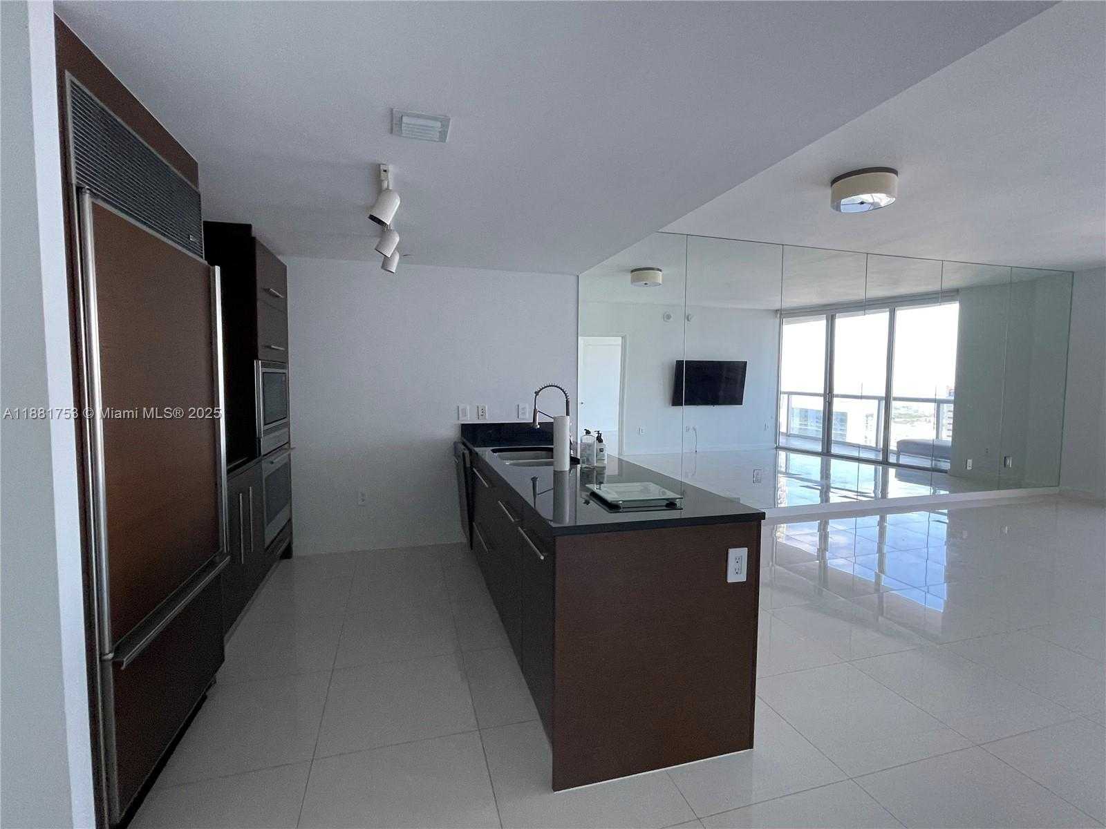 Small Image of 475 BRICKELL AVE #4812, Miami Number 4