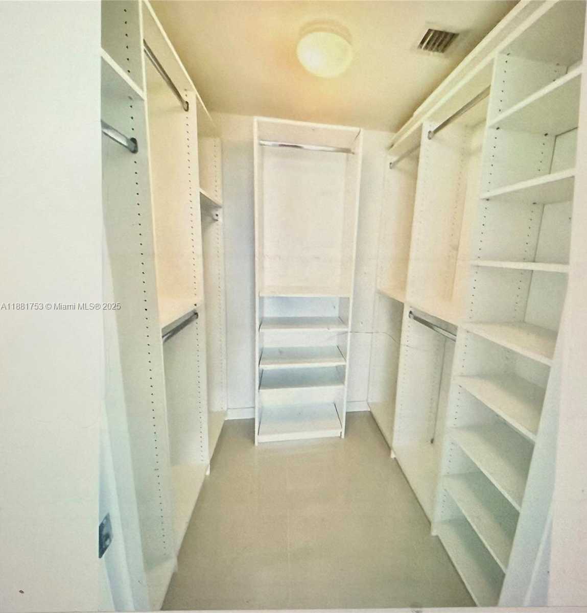 Small Image of 475 BRICKELL AVE #4812, Miami Number 8