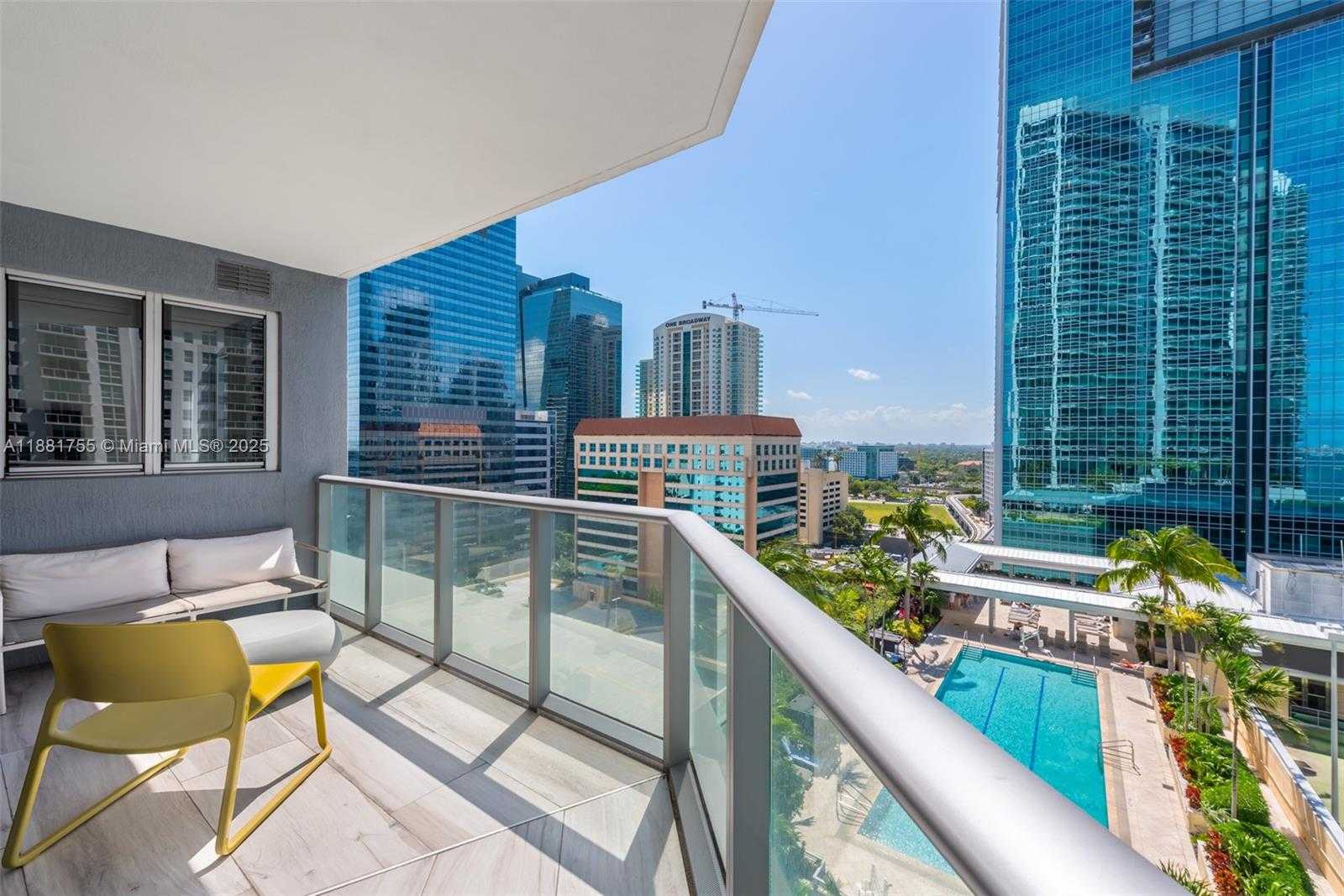 Small Image of 1300 BRICKELL BAY DR #1702, Miami Number 15