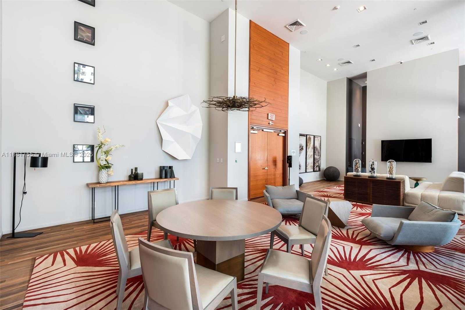 Small Image of 1300 BRICKELL BAY DR #1702, Miami Number 27