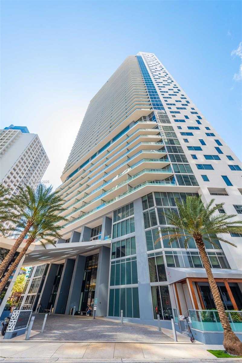 Small Image of 1300 BRICKELL BAY DR #1702, Miami Number 29