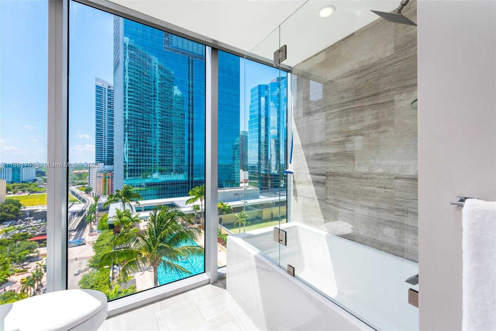 Small Image of 1300 BRICKELL BAY DR #1702, Miami Number 9