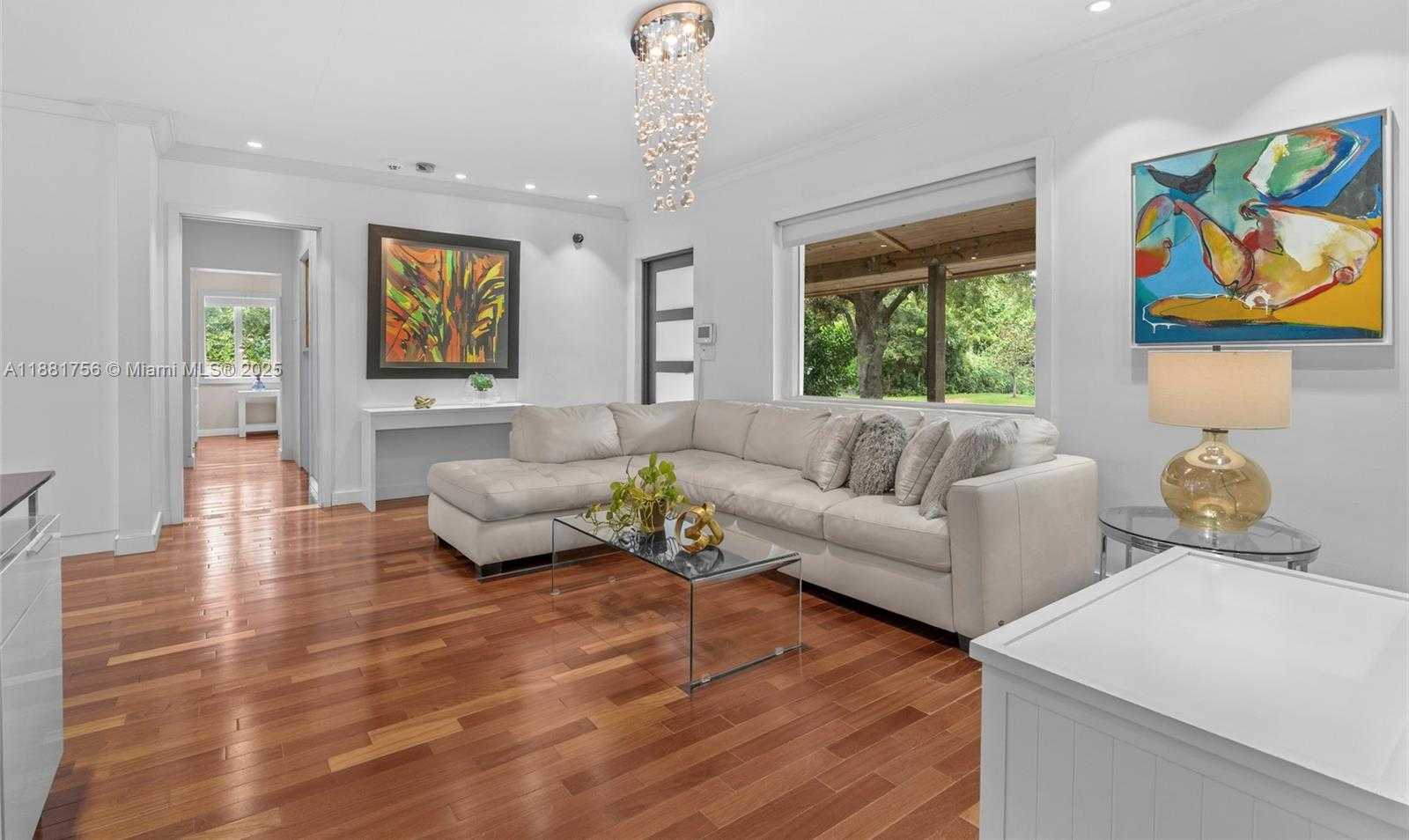 Small Image of 150 NORTH WEST 99TH ST, Miami Shores Number 11