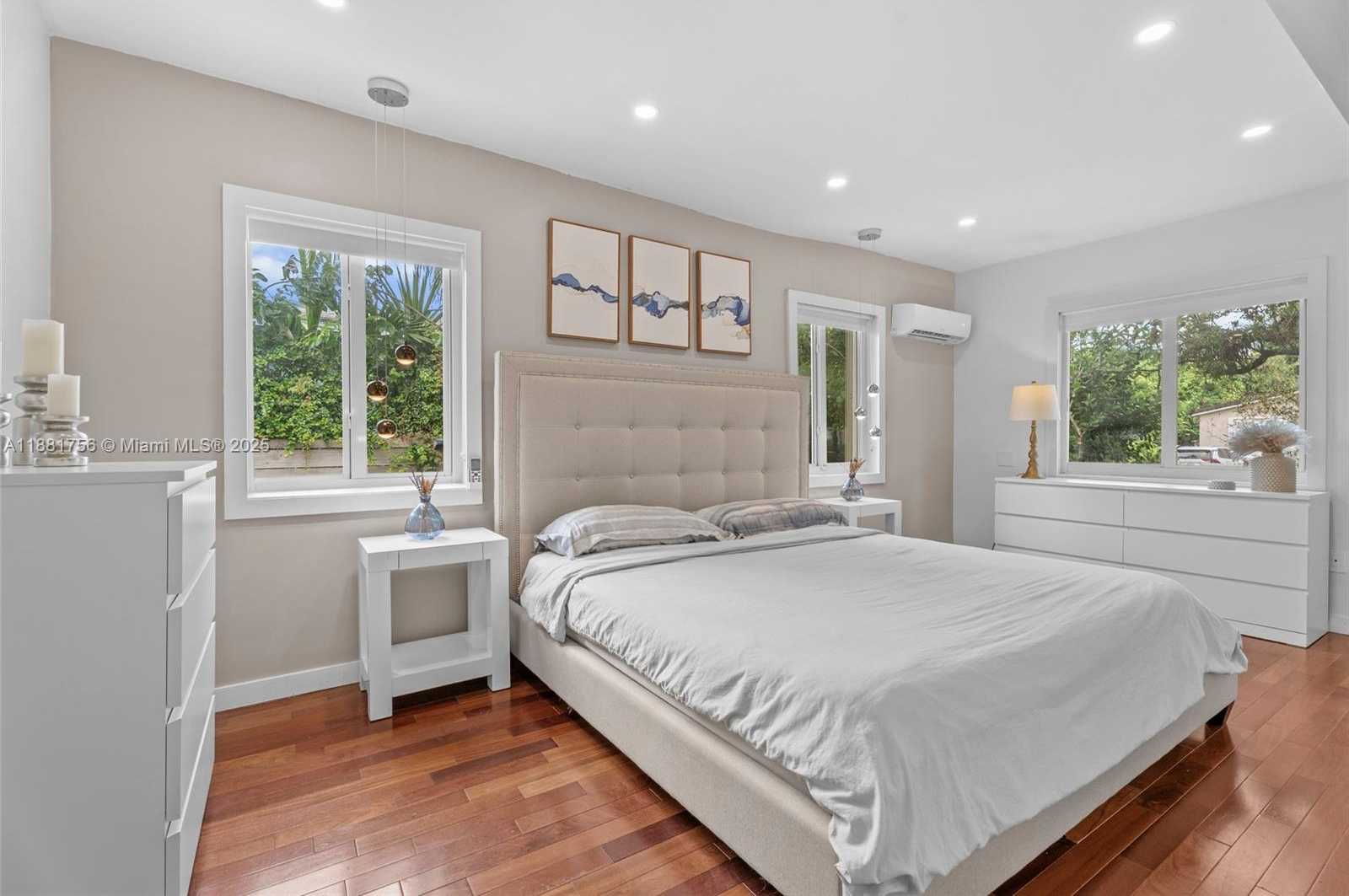 Small Image of 150 NORTH WEST 99TH ST, Miami Shores Number 12