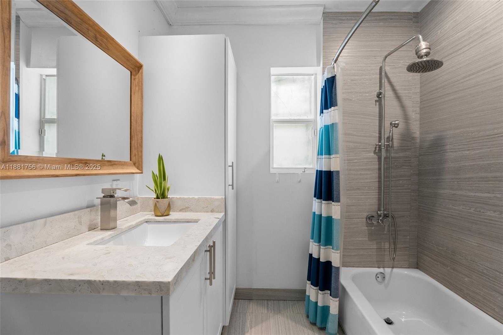 Small Image of 150 NORTH WEST 99TH ST, Miami Shores Number 17