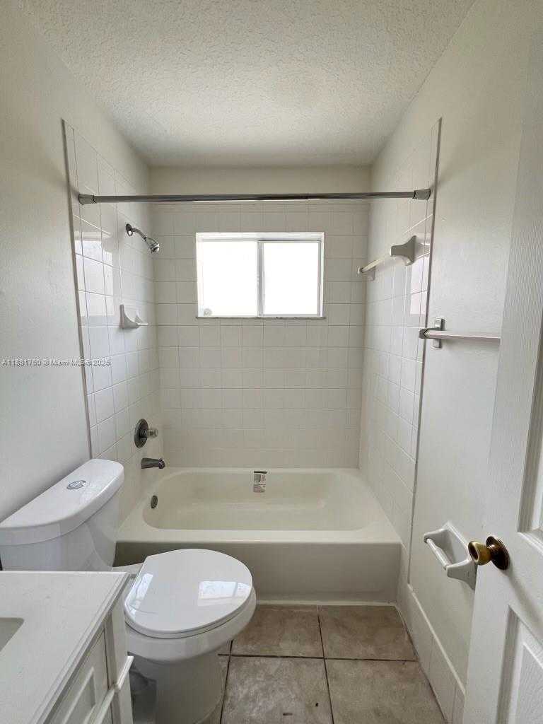 Small Image of 13950 SOUTH WEST 151ST CT, Miami Number 11