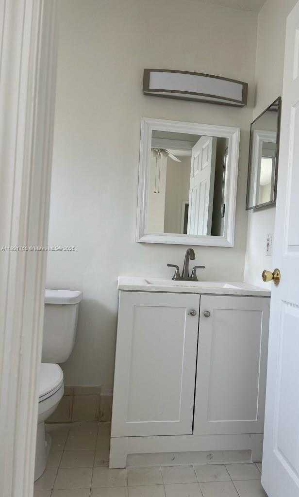 Small Image of 13950 SOUTH WEST 151ST CT, Miami Number 5
