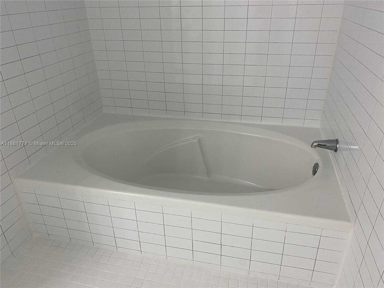 Small Image of 888 BISCAYNE BLVD #3001, Miami Number 17