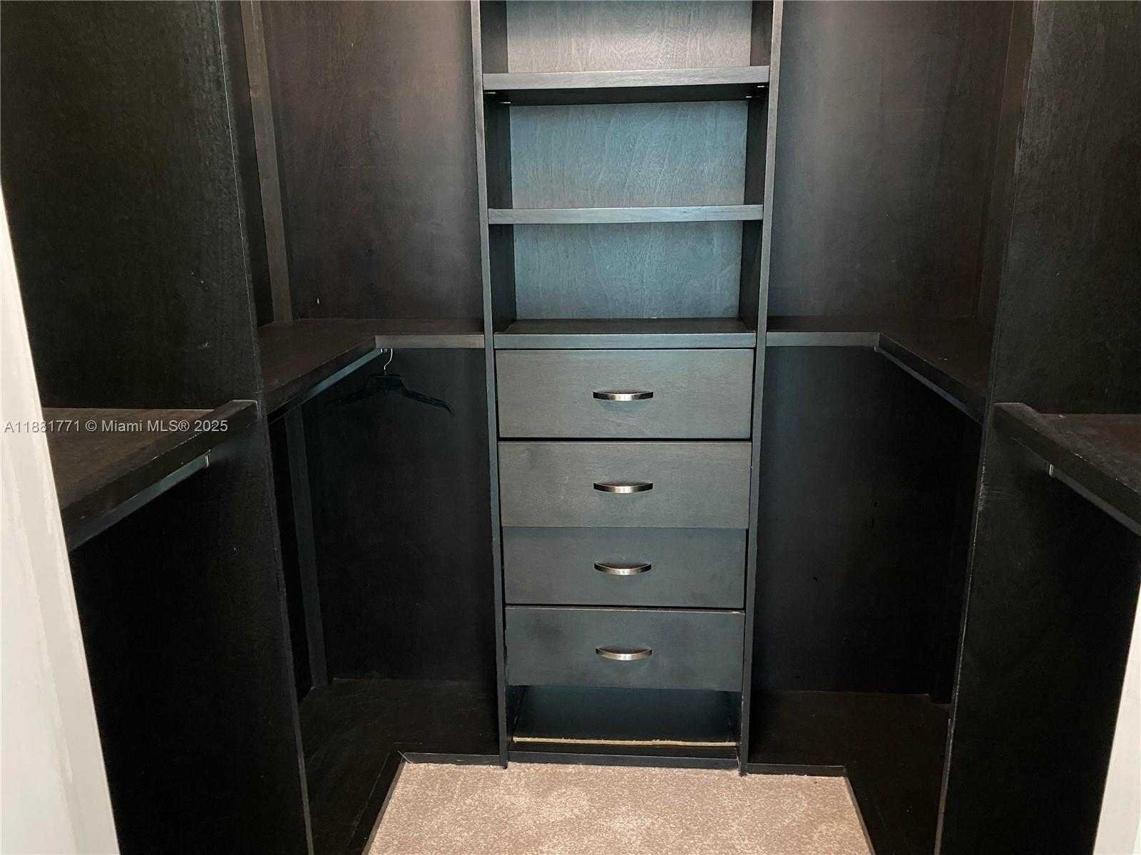 Small Image of 888 BISCAYNE BLVD #3001, Miami Number 21