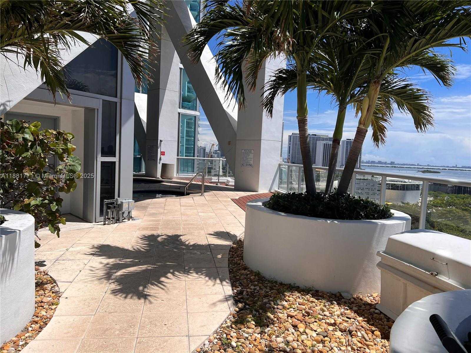 Small Image of 888 BISCAYNE BLVD #3001, Miami Number 23