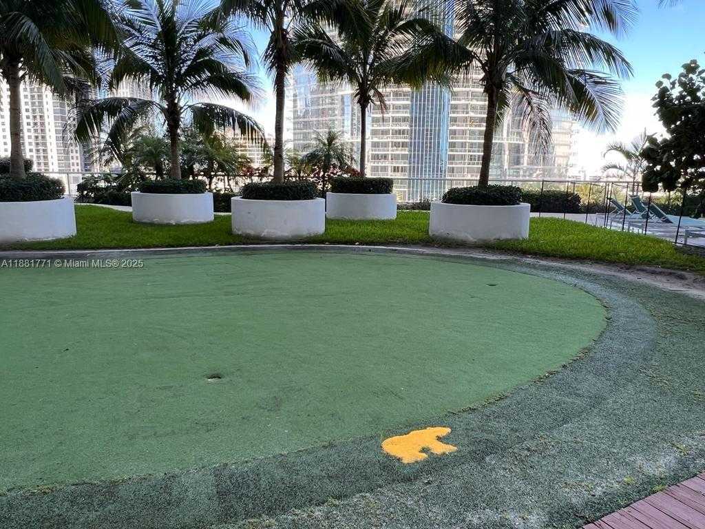 Small Image of 888 BISCAYNE BLVD #3001, Miami Number 28