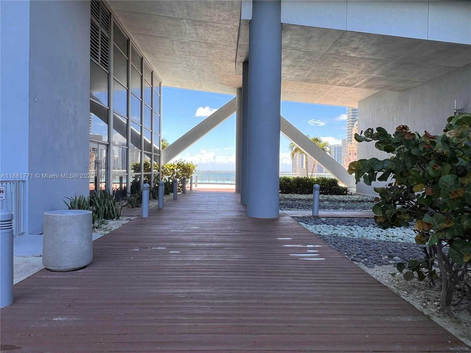 Small Image of 888 BISCAYNE BLVD #3001, Miami Number 29