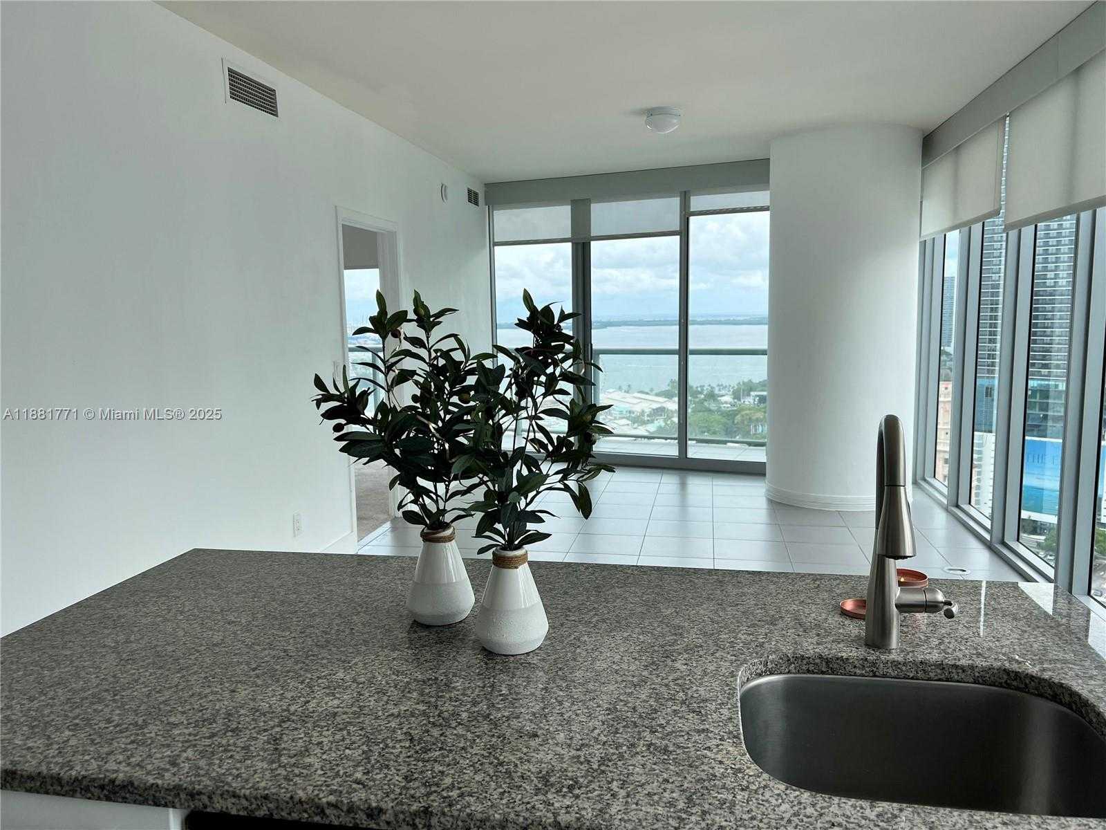 Small Image of 888 BISCAYNE BLVD #3001, Miami Number 4