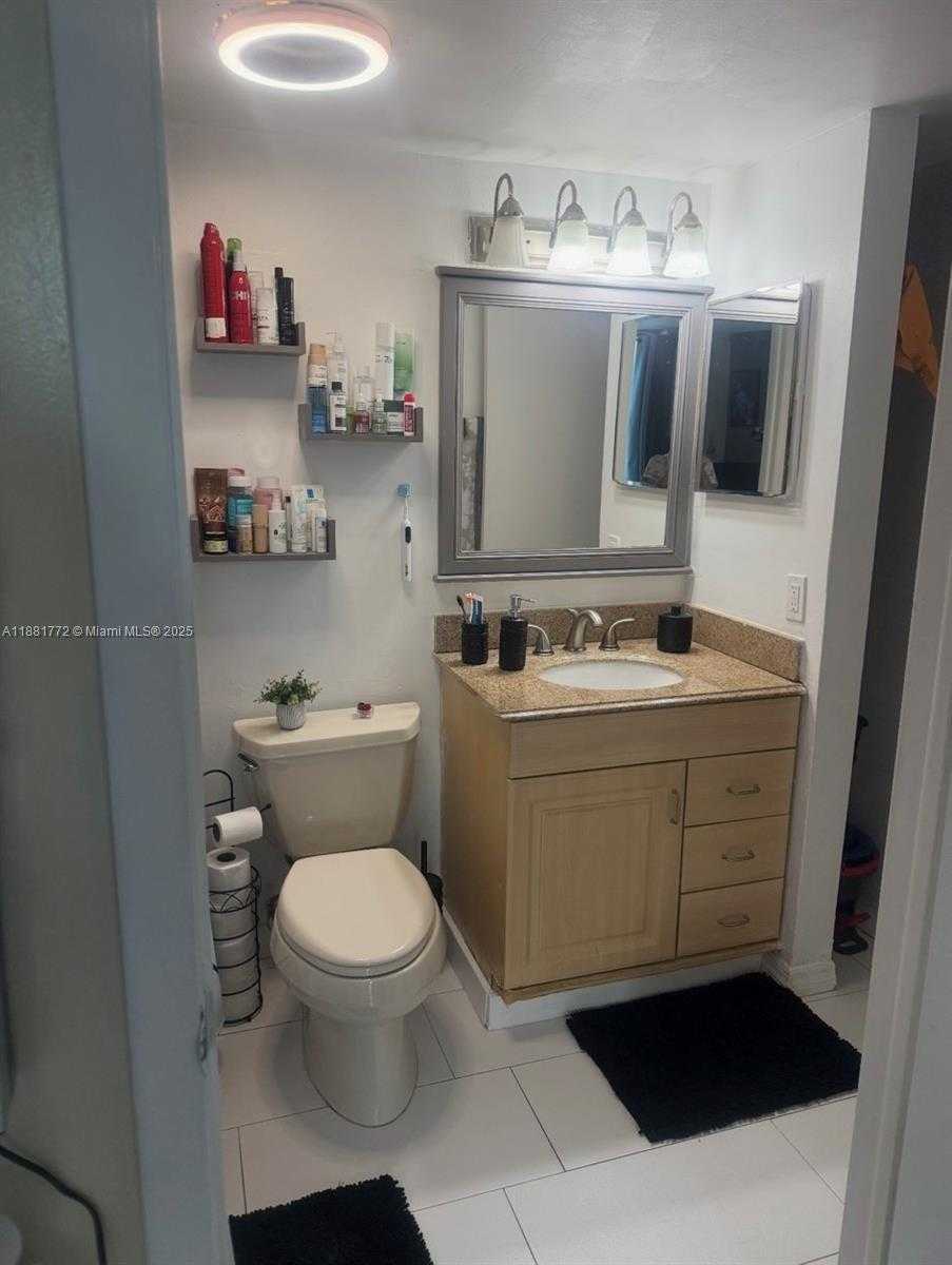 Small Image of 11800 SOUTH WEST 18TH ST #222-4, Miami Number 5