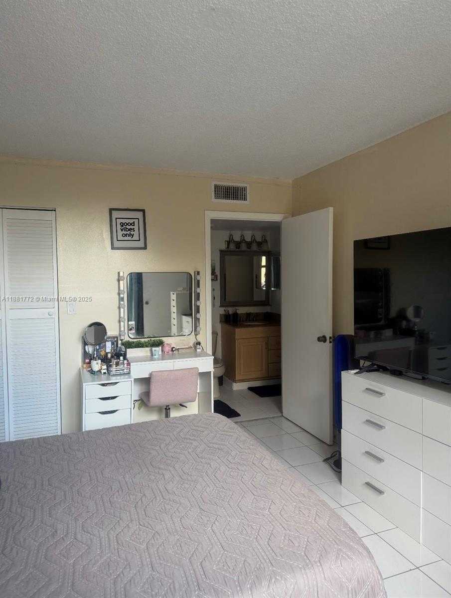 Small Image of 11800 SOUTH WEST 18TH ST #222-4, Miami Number 8