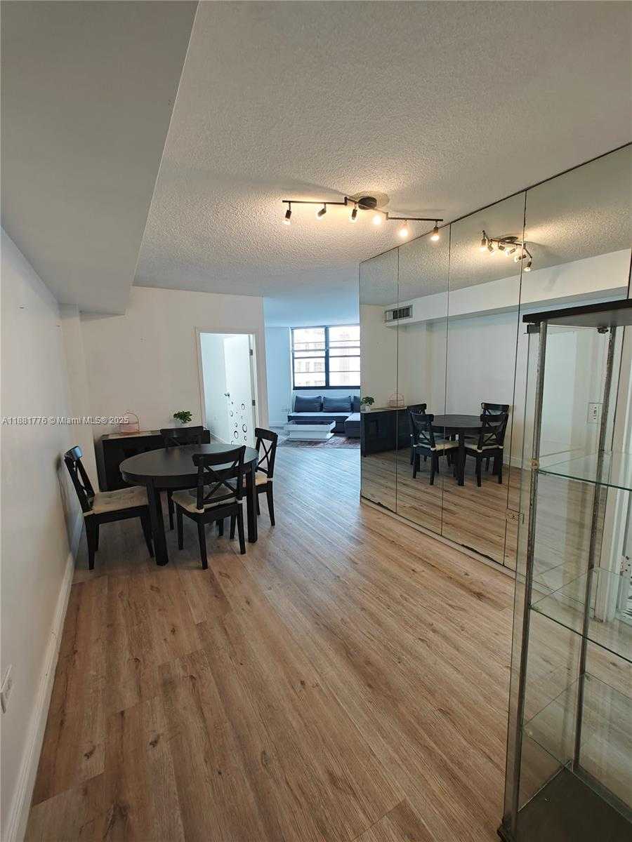 Small Image of 905 BRICKELL BAY DR #724, Miami Number 32