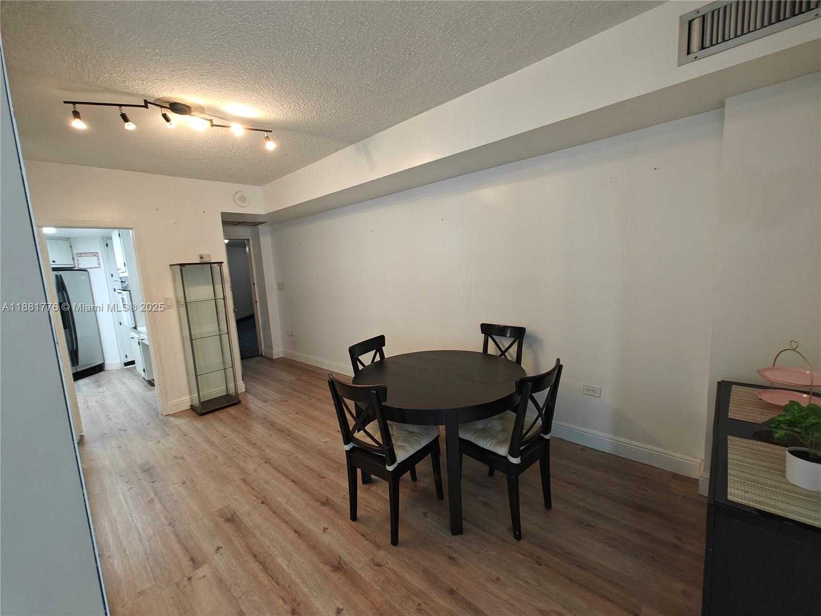 Small Image of 905 BRICKELL BAY DR #724, Miami Number 39