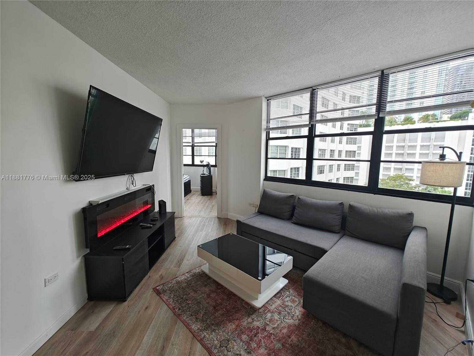 Small Image of 905 BRICKELL BAY DR #724, Miami Number 42
