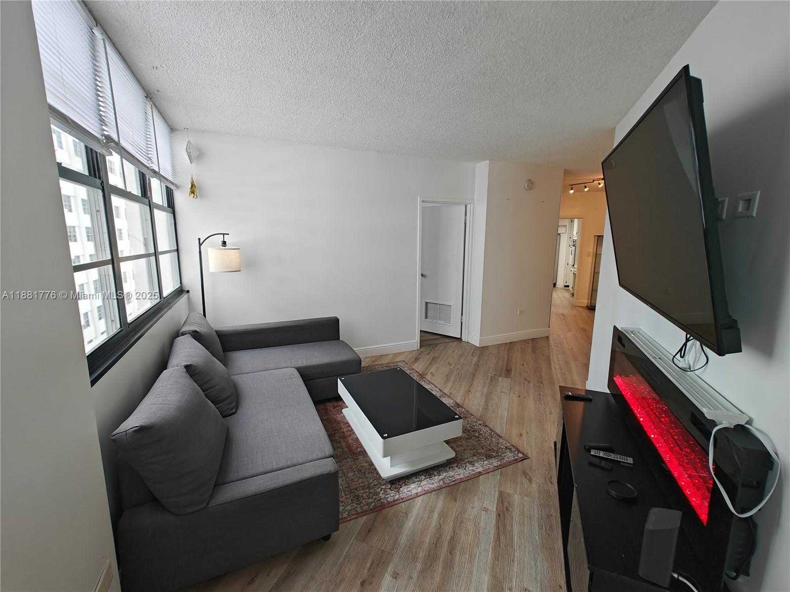 Small Image of 905 BRICKELL BAY DR #724, Miami Number 43
