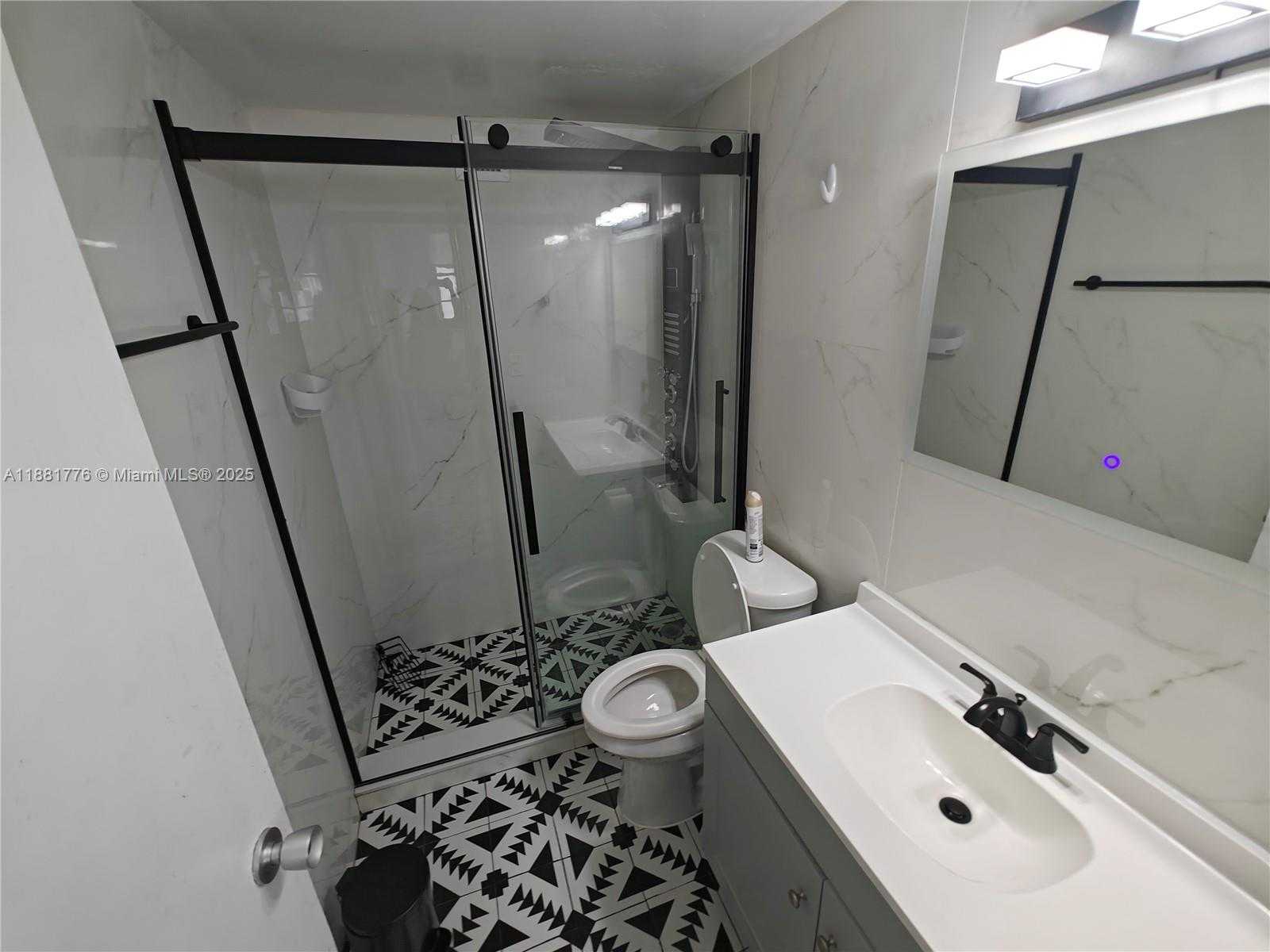 Small Image of 905 BRICKELL BAY DR #724, Miami Number 49