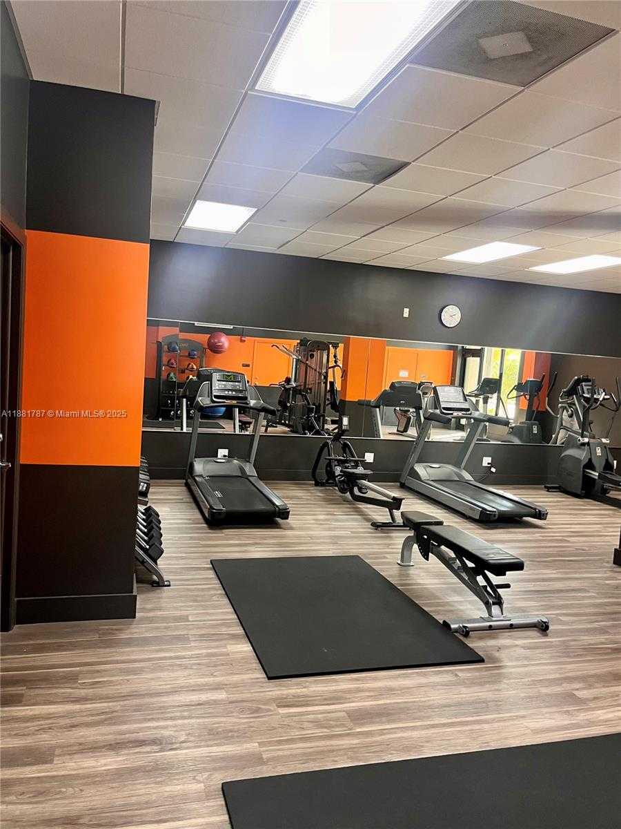 Small Image of 90 EDGEWATER DR #212, Coral Gables Number 30