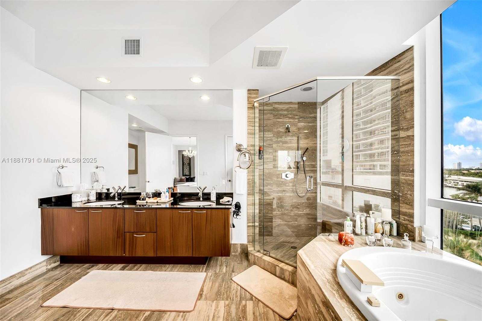 Small Image of 15901 COLLINS AVE #404, Sunny Isles Beach Number 12