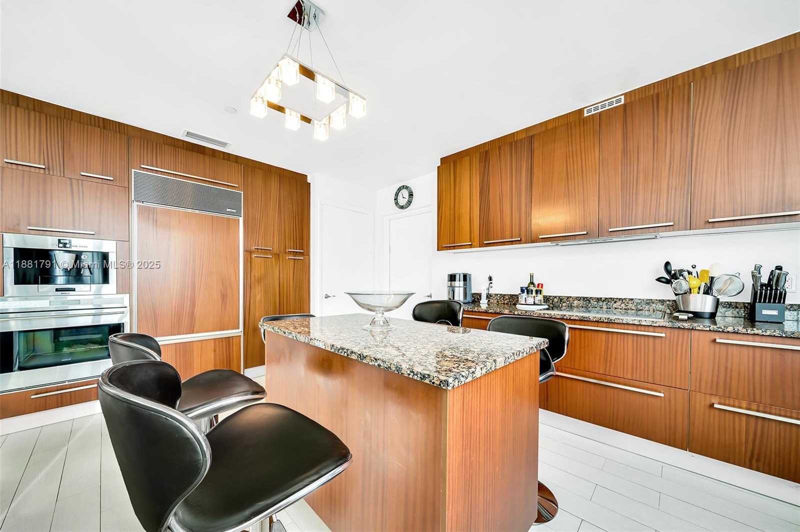 Small Image of 15901 COLLINS AVE #404, Sunny Isles Beach Number 19