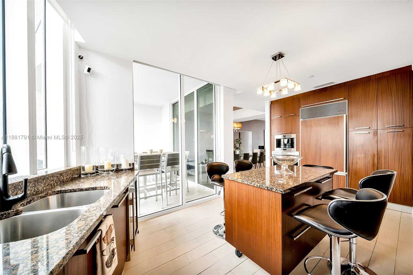 Small Image of 15901 COLLINS AVE #404, Sunny Isles Beach Number 20