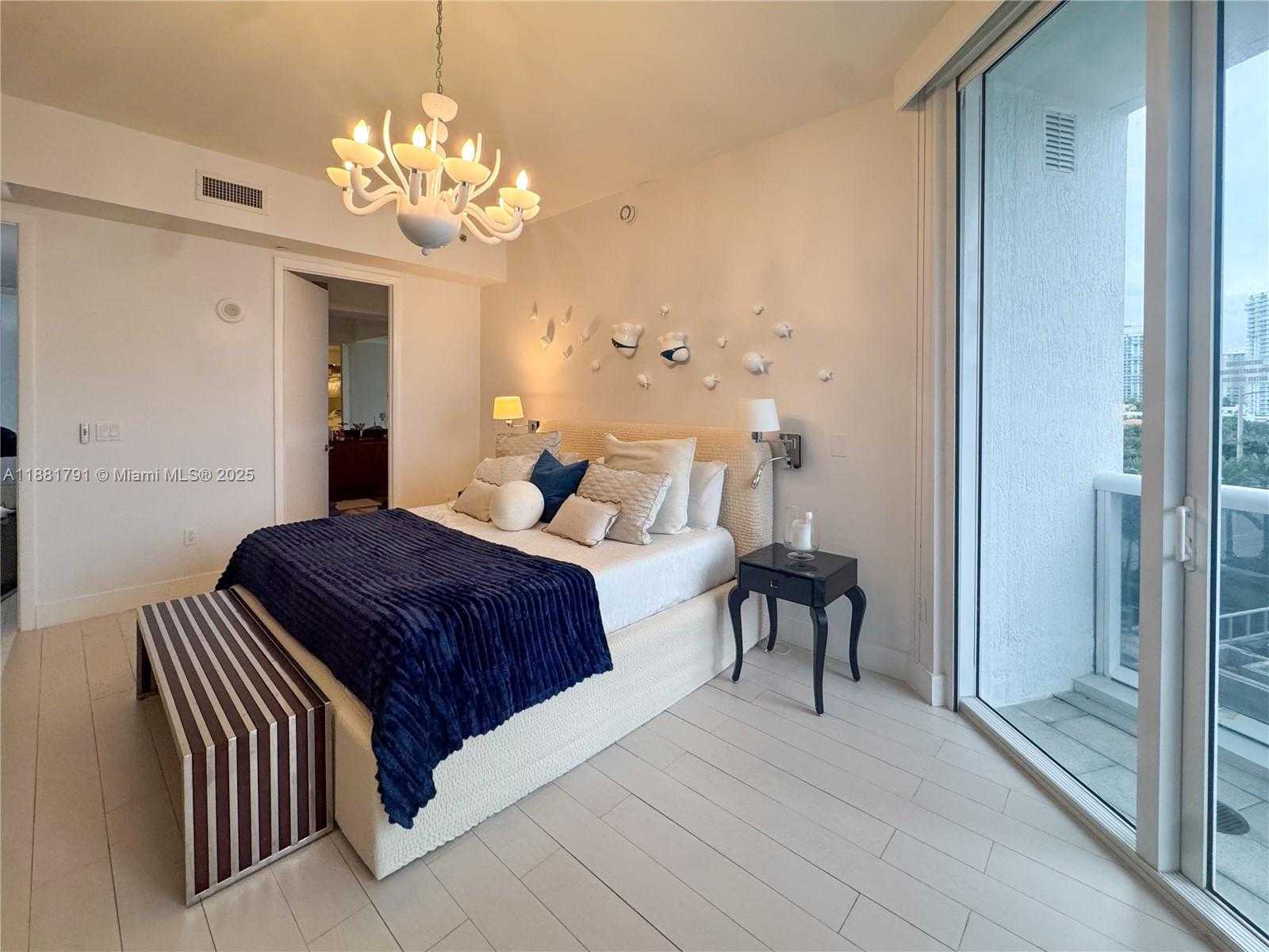 Small Image of 15901 COLLINS AVE #404, Sunny Isles Beach Number 28