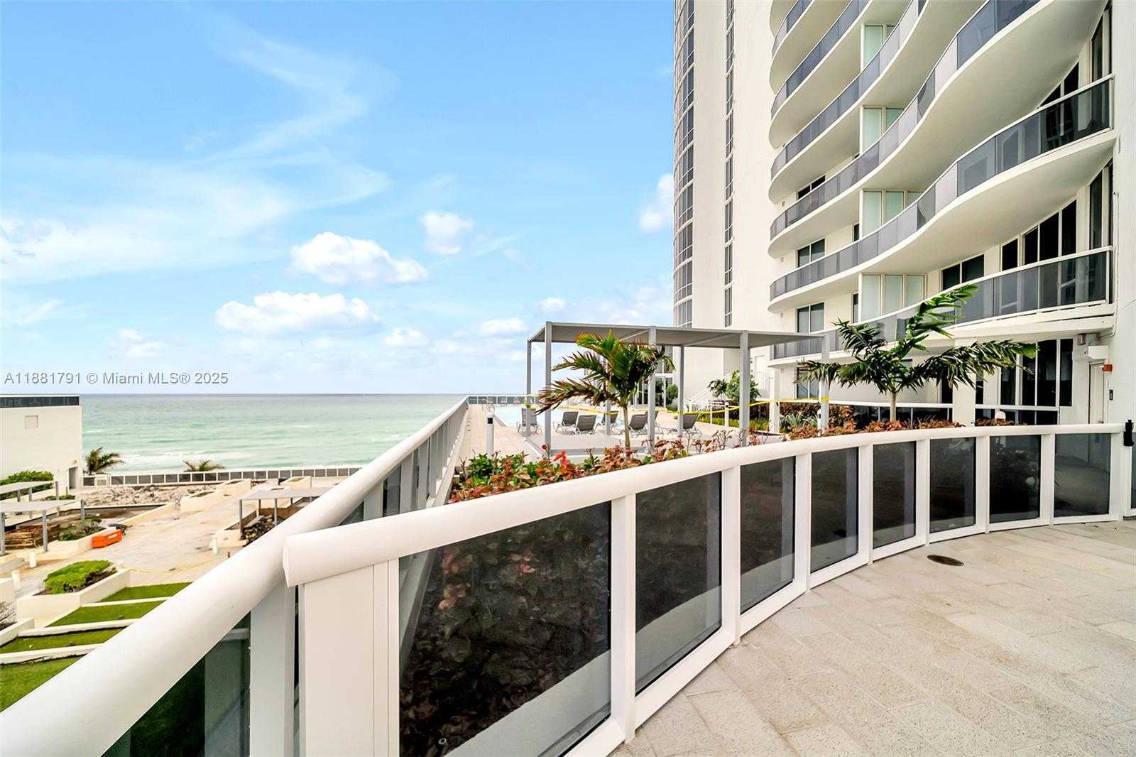 Small Image of 15901 COLLINS AVE #404, Sunny Isles Beach Number 6