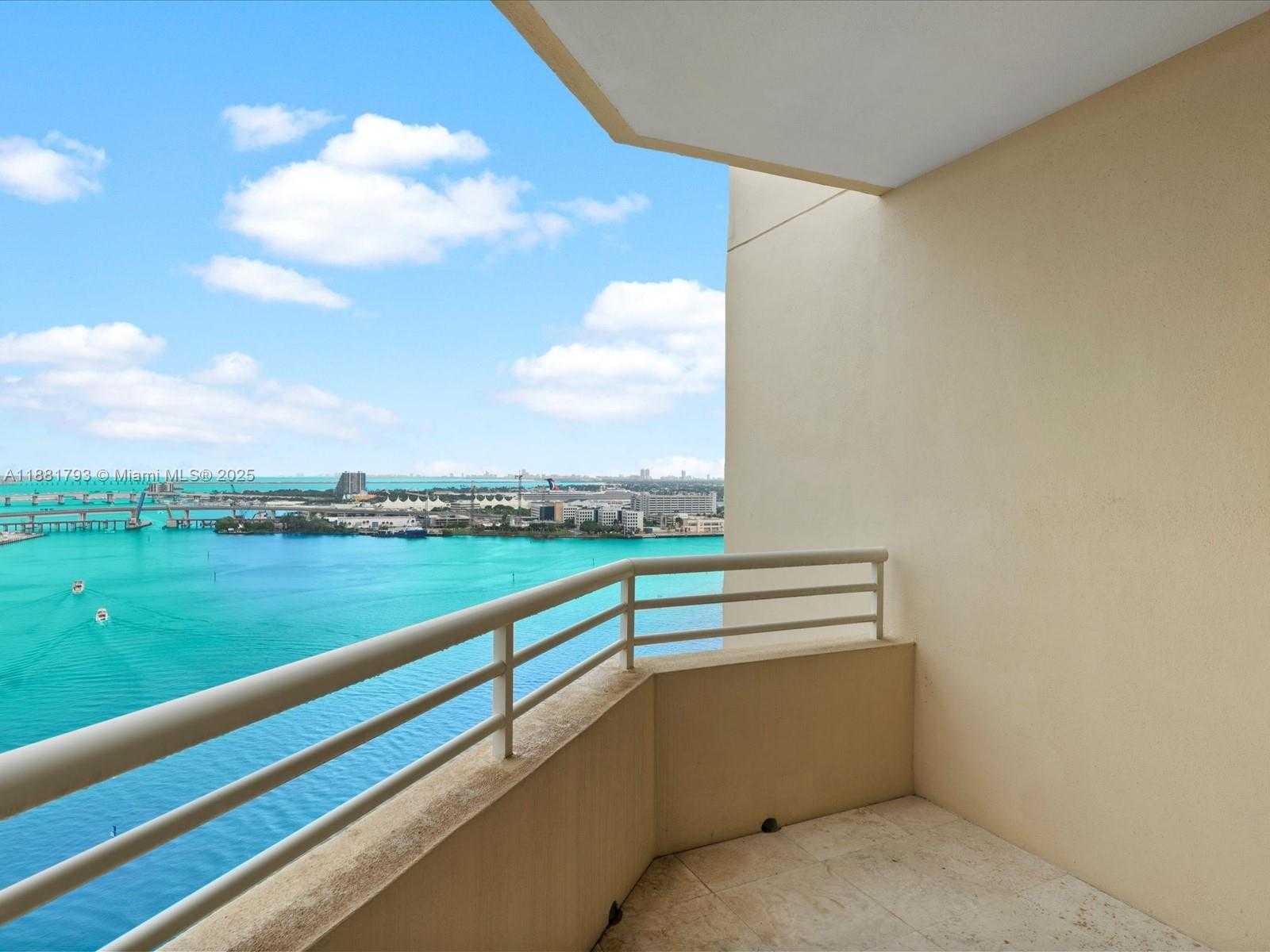Small Image of 888 BRICKELL KEY #2510, Miami Number 6