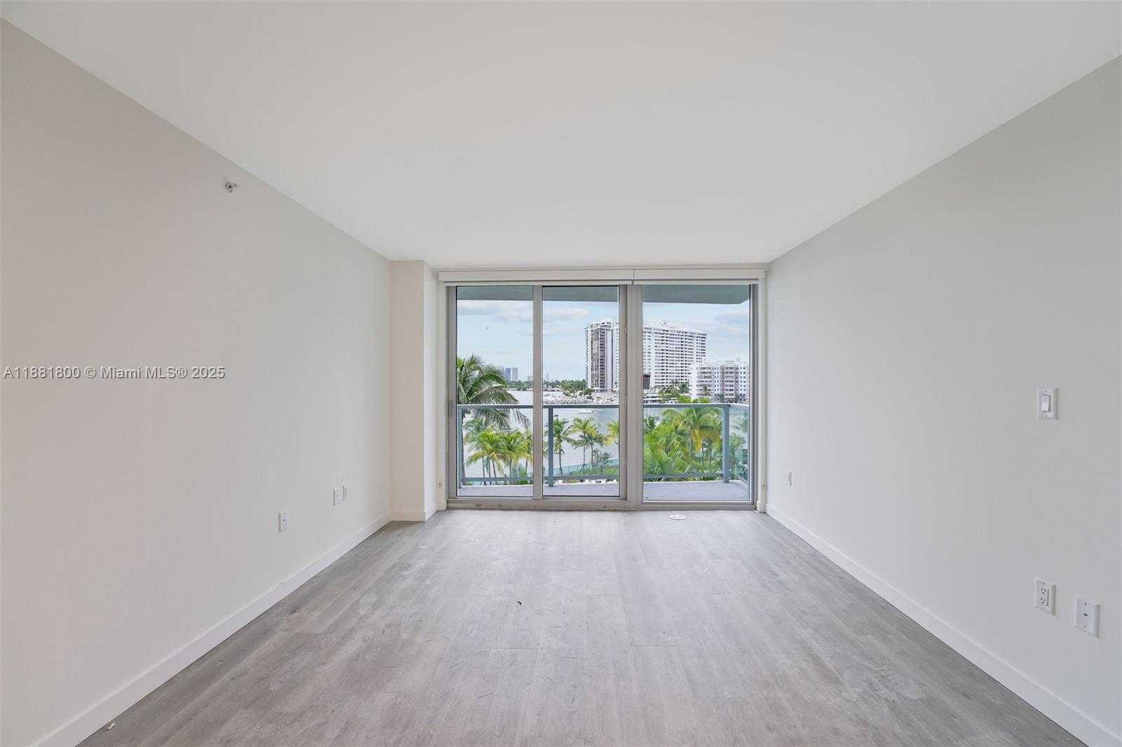 Small Image of 1500 BAY RD #N-0610, Miami Beach Number 11
