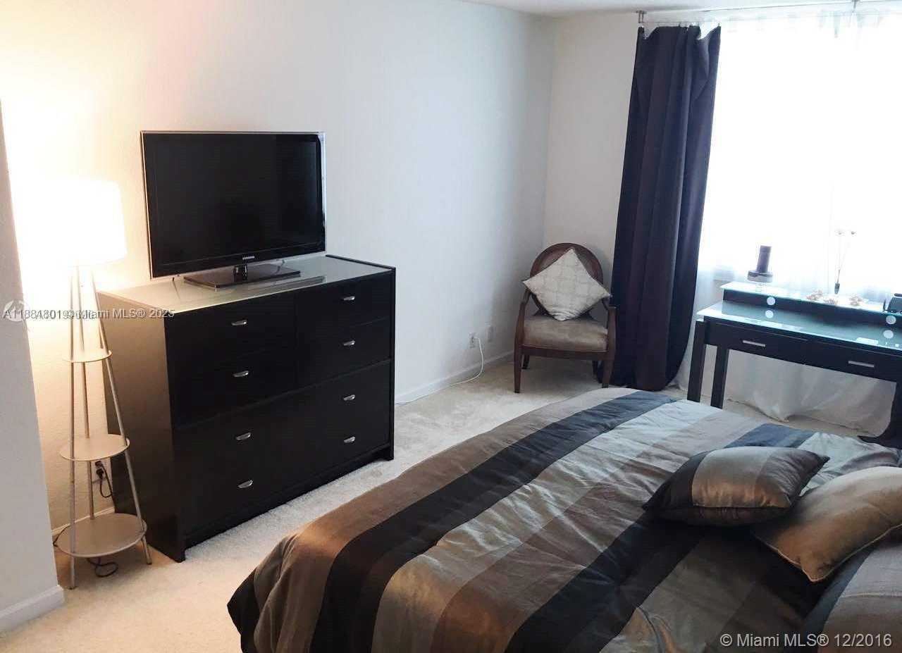 Small Image of 2501 SOUTH OCEAN DR #336, Hollywood Number 15