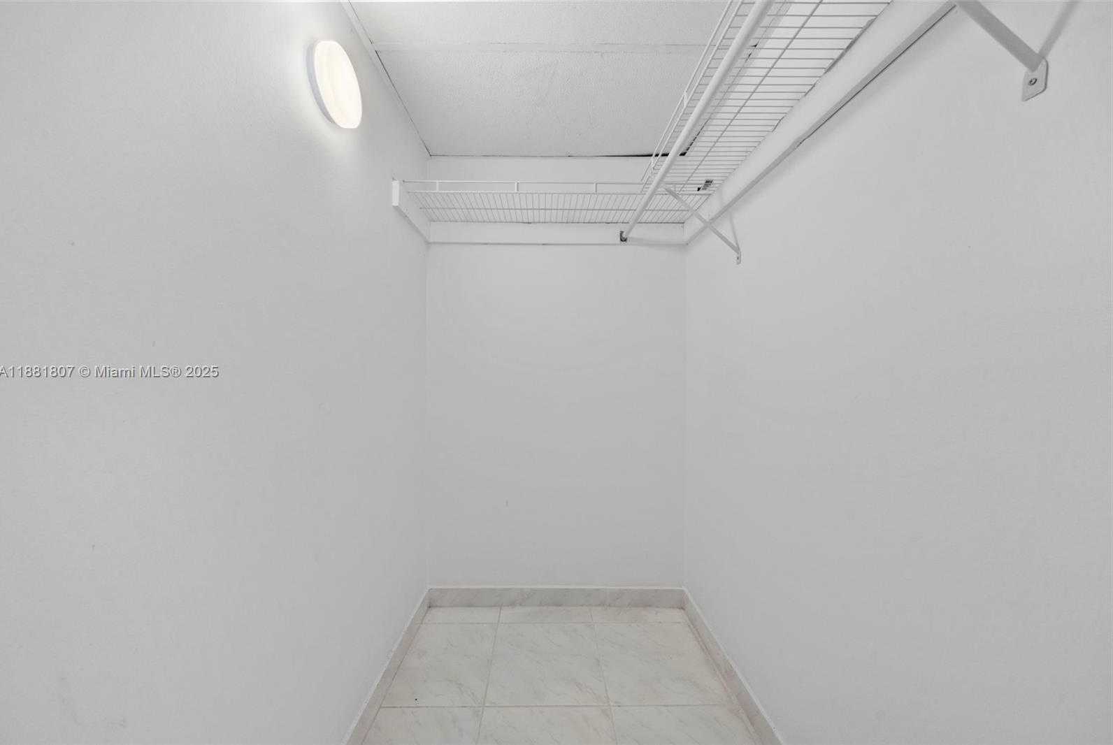Small Image of 300 BAYVIEW DR #1711, Sunny Isles Beach Number 19